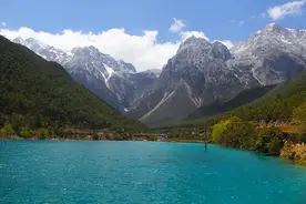 云贵川渝四地GDP十强城市排名：贵阳第4，绵阳不敌曲靖，宜宾第8图片