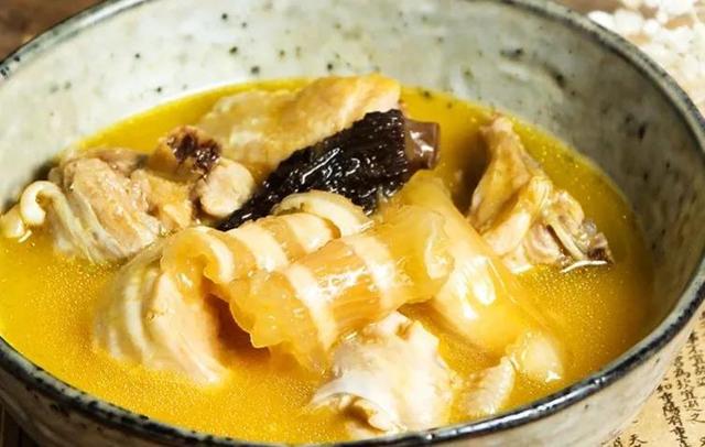 甘油三酯高能吃花胶吗 2026年甘油三酯高可以吃花胶吗?