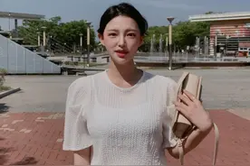 短袖衬衫才是夏季真正宠儿，百搭实用不挑人，轻松穿出气质感图片