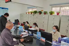 西安市蓝田县将老年证办理权限延伸至乡镇 群众在家门口就能办证图片