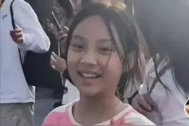 看了10岁甜馨的生图，才知道李小璐的好基因可惜了图片