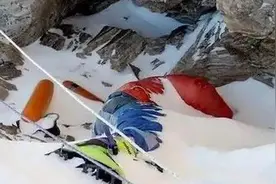 珠峰著名的遇难者，26年无人敢安葬成路标，飞机搬运只会机毁人亡图片