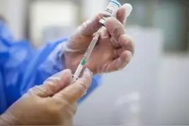 80岁以上人群更迫切需要新冠疫苗！一份为老年人定制的“接种全攻略”图片