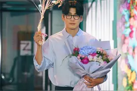 韩星尹启相大婚，前女友李荷妮待产，爱情长跑的结局是各自闪婚图片