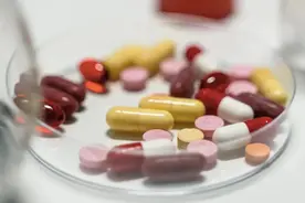 一天吐十多次！诺如病毒导致的呕吐，能吃止吐药吗？图片