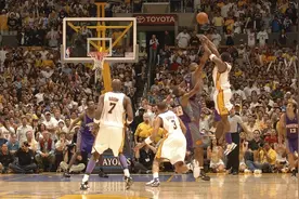 NBA球星季后赛第四节或加时赛最后24秒反超或者扳平球命中率排名图片