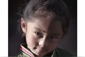 川藏线318国道路边的石头堆请叫我：玛尼堆图片