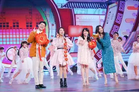 好意外，芒果台春晚，居然落魄如草台班子，收视这么差是认真的么图片