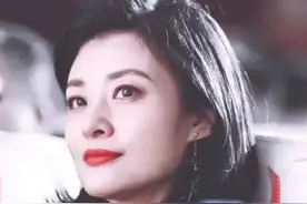 女强人周涛：主持了17届春晚，和老公离婚转嫁富商，直言愧对女儿图片