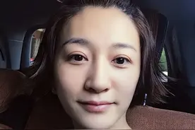 给9位素颜好看的女演员排个名，袁泉第7，颜丙燕第8，关之琳第2图片