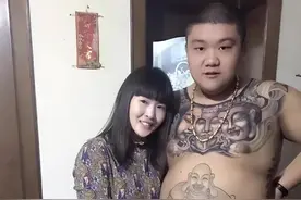 31岁男网红死因成谜，纹4尊佛、睁眼关公，当天下葬留上亿遗产图片