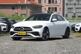 新车 | 搭载2.0T发动机+电动机，纯电续航105公里！奔驰C级PHEV实拍图片