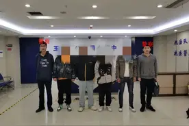 几十元购进微信、抖音账号，再翻十倍价格卖出！玉山公安捣毁一个涉诈犯罪窝点！图片