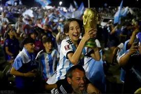 回顾足球历届世界杯，细数那些冠军队伍图片