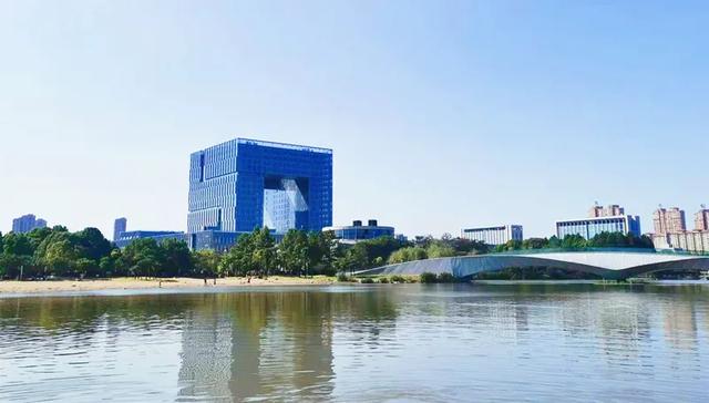 重磅消息!30.54万平方米!靖江这座96米的地标来了!即将交付