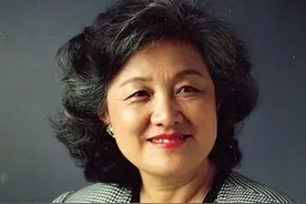 2008年章含之逝世后，外交部要求洪其女腾房，其女：这是刨我的根图片