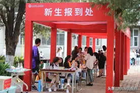 山东师范大学宿舍被新生吐槽，网友说，公办高校有这样就知足吧图片