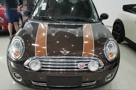 新能源车如今疯狂涨价，大哥为何反其道花6万买台二手MINI？图片