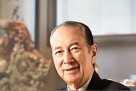 赌王何鸿燊：86万续命针每日一针，800万金丝楠木棺开启世纪葬礼图片