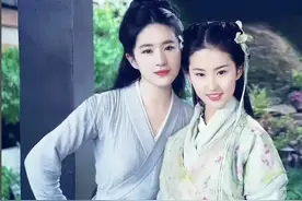 别再追求直角肩了，刘亦菲让你明白，“溜肩”也能美得高贵又典雅图片