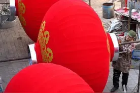 大红灯笼高高挂图片