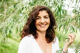 离婚女人让你泡的暗示，看懂了就抓住机会图片