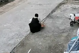 一岁小孩被姑姑推倒，后续来了，网友看了直呼：大快人心图片