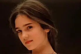 詹妮弗·康纳利：12岁神颜惊艳全球，因太美没有选择的权力图片