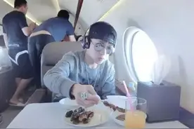 手戴1000多万名表，坐拥3.6亿私人飞机，“沪上皇”秦奋啥来头?图片