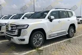 新车 | 霸道大哥来了！丰田新“陆巡”平行进口车曝光，售价超100万图片