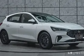 新车 | 换装全新1.5T四缸发动机，长安福特新款福克斯实车曝光图片