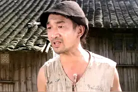 记得《阿Q正传》吗？严顺开、李纬主演，41年过去，演员境况如何图片