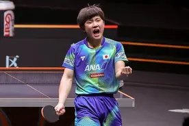 打疯了！19岁的张本智和4-0吊打世界冠军，决赛战马龙或王楚钦图片