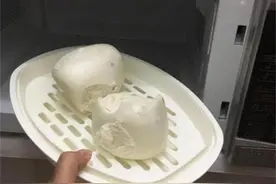 如何用微波炉热出松软的馒头？注意这几点，和蒸出来的一样图片