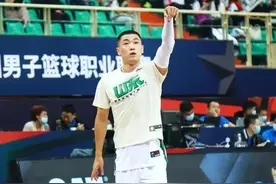 高诗岩眼含热泪告别辽篮，赵睿深夜官宣留队图片