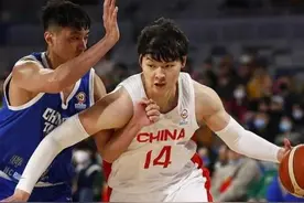 CBA下赛季十大中锋，山中无周琦，大王称霸王图片