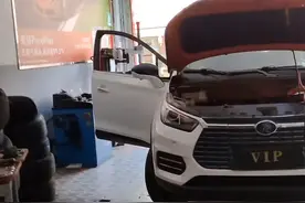 比亚迪排队维修、到底哪里出了问题?我们一起来看看究竟 ...图片