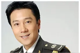 55岁蔡国庆尽孝照顾痴呆母亲，抚养两个儿子，化解弟弟弟媳矛盾。图片