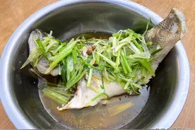 鱼腥“最”怕的不是料酒，而是这四味料，做鱼时加点，鲜嫩无腥味图片