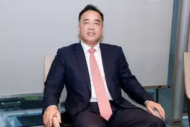 低调的金华富豪王敏文：45岁创业，57岁公司上市，如今身家190亿图片