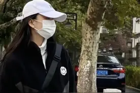 榜一大姐，背着老公打赏五百万粉丝的男网红70万礼物后，遭拉黑图片