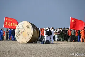 细看神舟十五号返回舱，反冲发动机喷口像蜂窝煤，提前取走了啥？图片