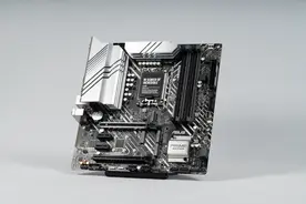来自 ASUS 最便宜的 Z690，PRIME Z690M-PLUS D4 拆解评测图片