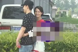 万小刀：邓伦的瓜图片