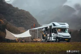 青春时尚外观，高效空间布局，宽大新款V9 PLUS房车图片