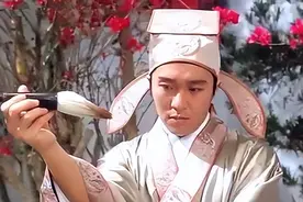 纵观风流才子唐伯虎的一生，向来情深，奈何缘浅图片