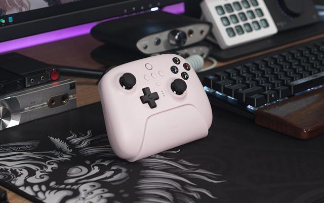 完整无线化体验！八位堂猎户座真无线手柄座充套装测评