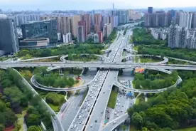 美好生活·民法典相伴系列专题片：再婚夫妻买房属于谁的财产？图片