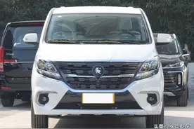 终于上市了！体验风行M7：中大型豪华MPV，2.0T仅12.69万图片