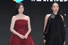 当36岁高叶和41岁陈妍希同框，骨相美和皮相美区别就出来了图片